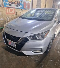 نيسان فيرسا